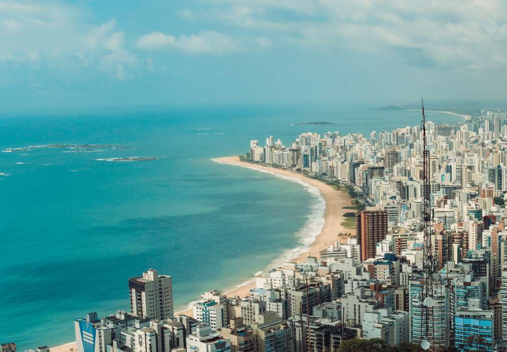 Vista aérea da cidade. Bairro Praia da Costa. Vila Velha, ES.