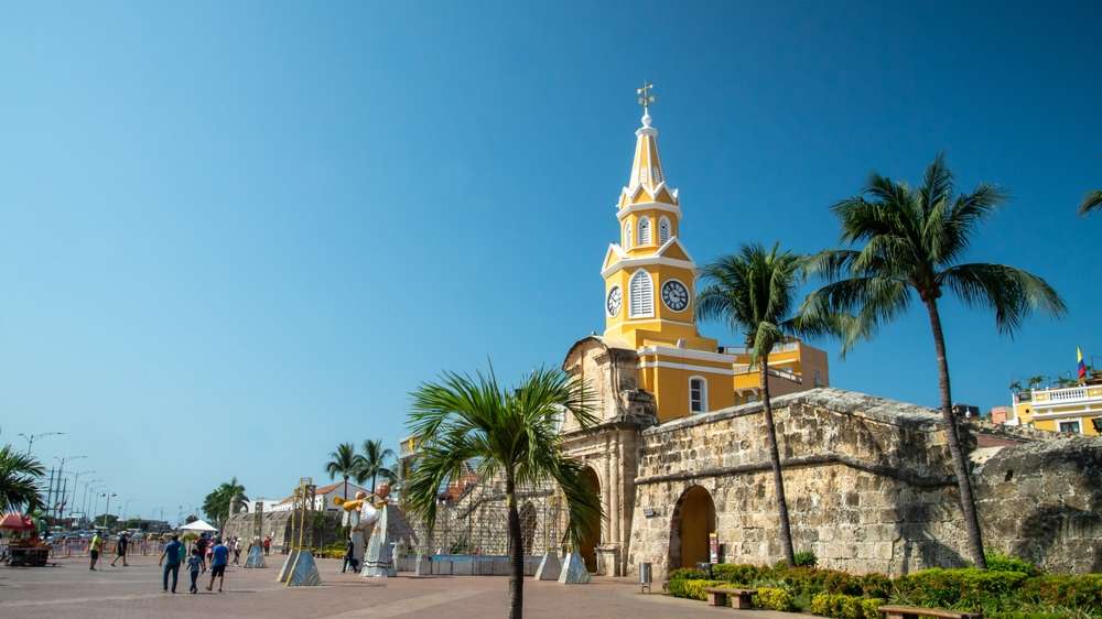 Vista bonita da rua da cidade velha de Cartagena, Colômbia, América Central.