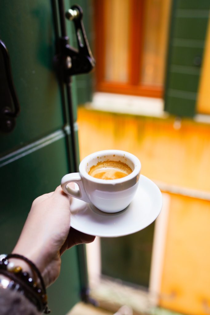 Dia Mundial do Café: 10 tipos de café pelo mundo para provar na xícara e na viagem