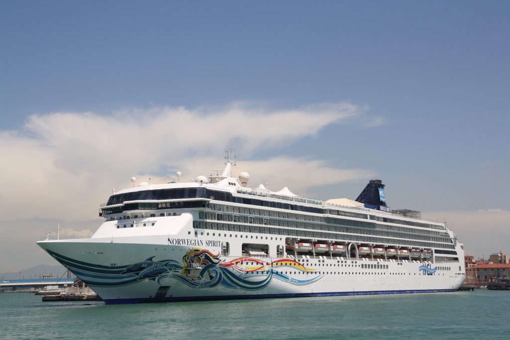 Viagens de cruzeiro 2026: como escolher entre Princess Cruises e Norwegian Cruise Line